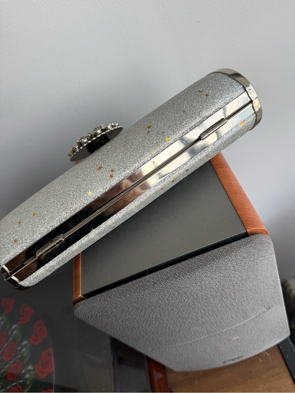 Silver Glitter Crystal-Embellished Evening Clutch - Picture 4 of 8